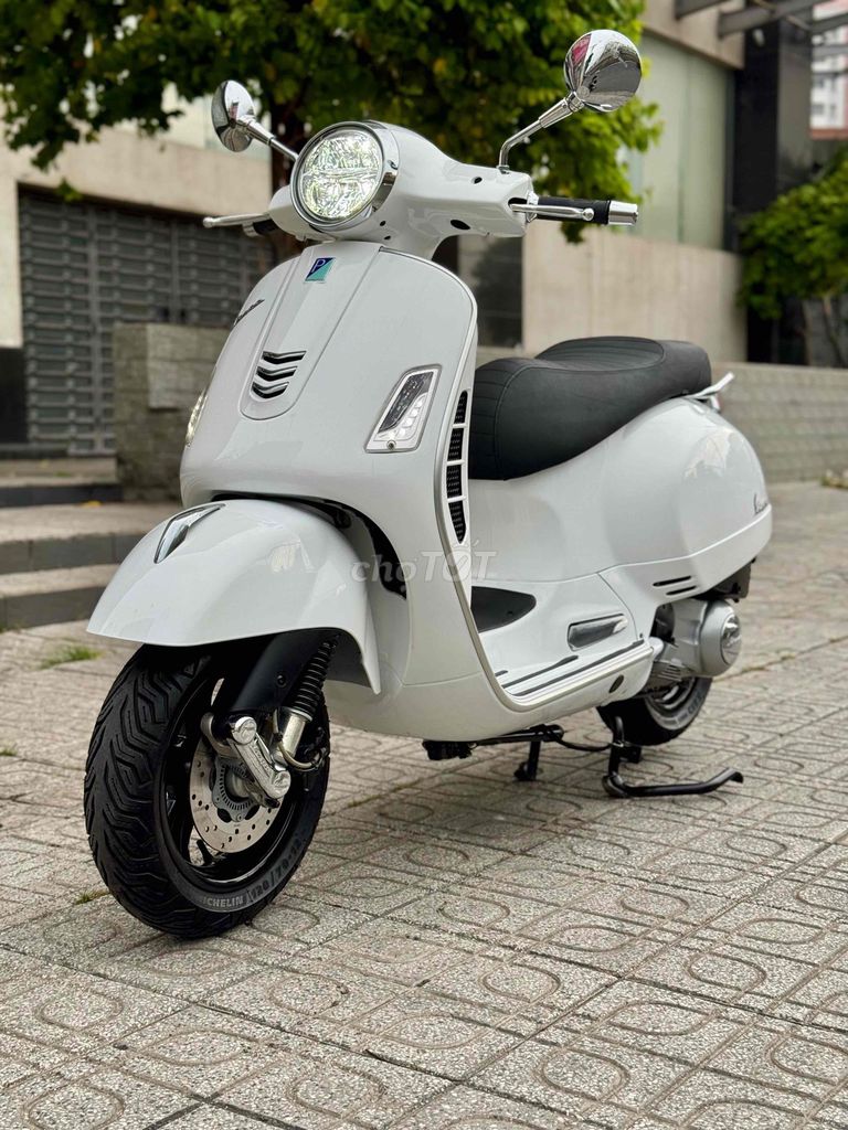 Piaggio GTS Super 300 Quasar 2017 Trắng