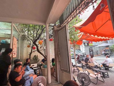 Tôi sang lại Quán Cafe có lượng khách ổn định và giá thuê rẽ