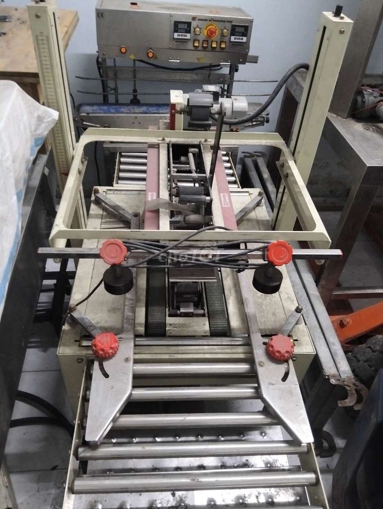 Máy dán thùng carton Trắng kem. Mua bán Đồ chuyên dụng, Giống nuôi trồng tại Huyện Hóc Môn Tp Hồ Chí Minh được đăng bởi đồ thanh lý  hình 1