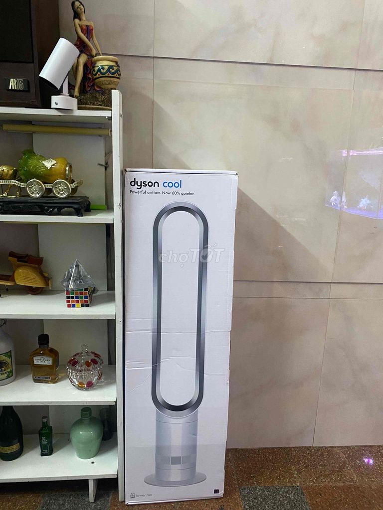 Quạt không cánh Dyson Cool AM07 Trắng bạc mới tinh. Mua bán Quạt tại Quận Đống Đa Hà Nội được đăng bởi Nguyên Hung hình 1