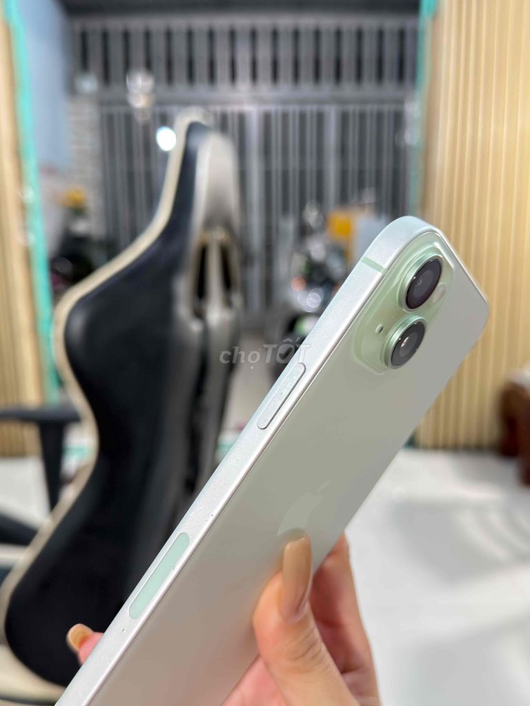 Apple iPhone 15 Plus 128GB Trắng 99%. Mua bán Điện thoại tại Thành phố Biên Hòa Đồng Nai được đăng bởi Huỳnh  hình 1