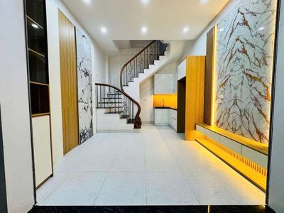 Nhà phố 25 m² · 3 PN · Nguyễn Văn Tuyết