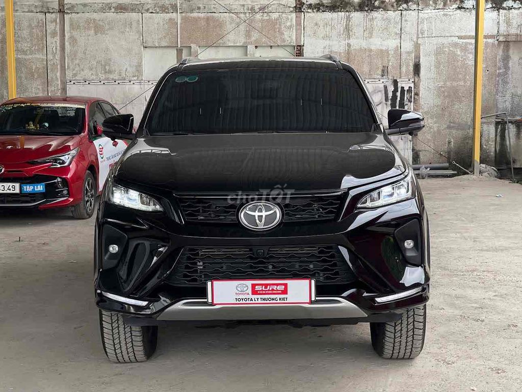 Toyota Fortuner Legender 2.4 AT 4x2 2024 SIÊU LƯỚT