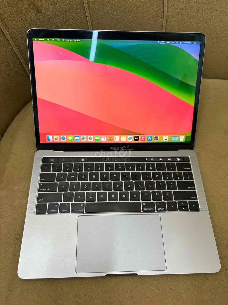 Macbook Pro 2018 Gray i5/16/512