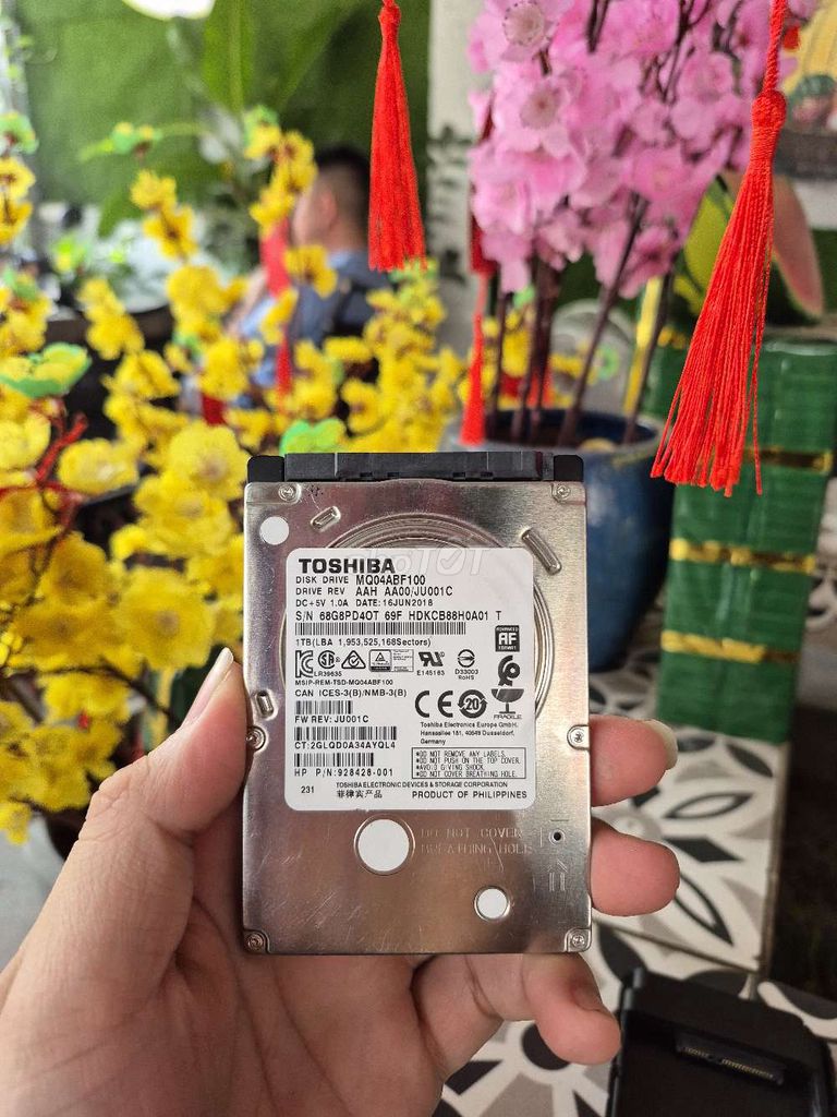 Ổ cứng HDD Toshiba 1TB 2.5 inchs (Tặng Box). Mua bán Linh kiện (RAM, Card...) tại Quận 12 Tp Hồ Chí Minh được đăng bởi HUY AT COMPUTER hình 1