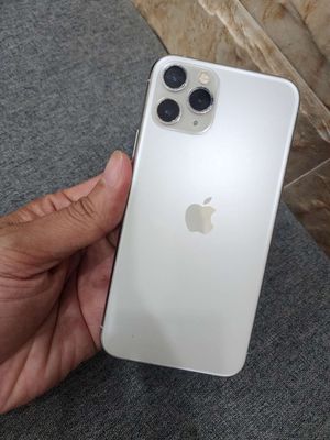 Iphone 11 pro 64g. Zin ốc áp. Pin 81%