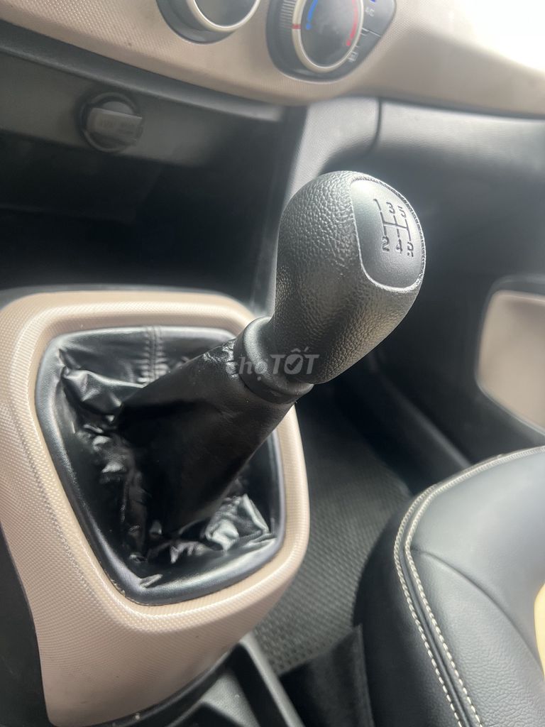 Hyundai I10 2016 Bạc 120000 km. Mua bán Ô tô tại Quận Bắc Từ Liêm Hà Nội được đăng bởi Hoàng Tuấn Anh hình 8