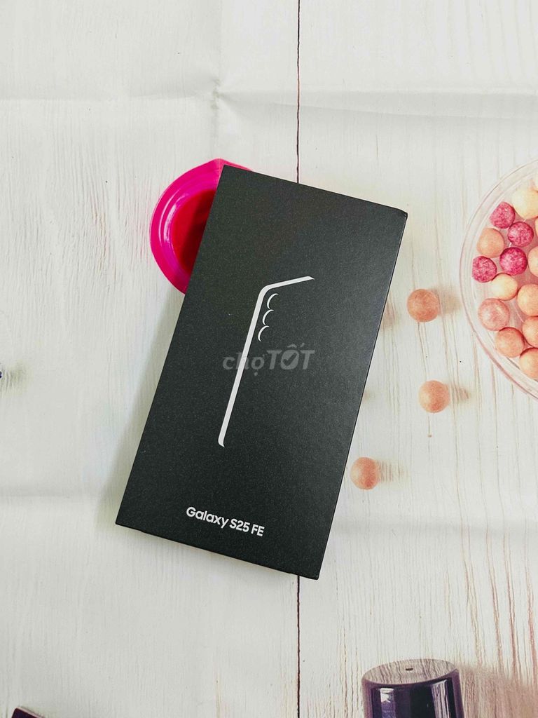 Samsung Galaxy S25 FE Xanh navy Mới nguyên seal. Mua bán Điện thoại tại Thành phố Huế Thừa Thiên Huế được đăng bởi Chuyên Hàng Công Ty hình 1