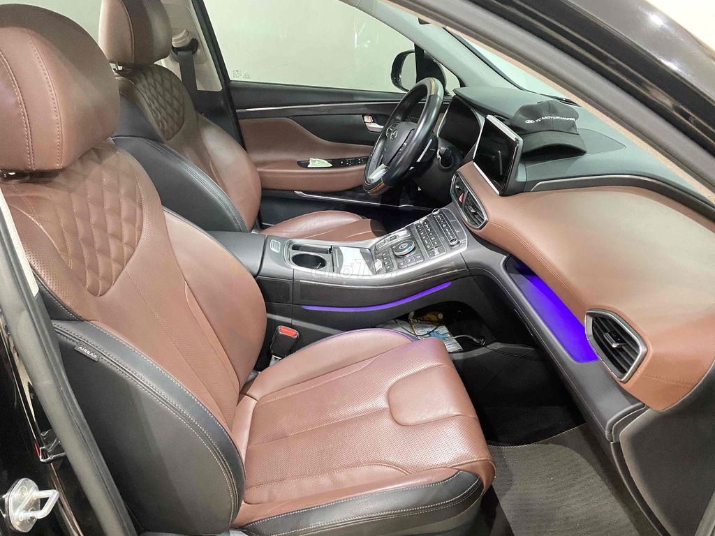 Hyundai Santafe 2021 Premium Черный 59 000 км