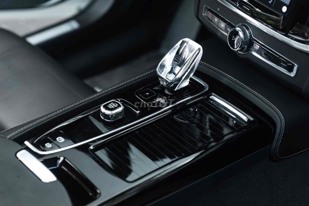 LONG ANH AUTO về Volvo S90 T8 sx2024 siêu lướt. Mua bán Ô tô tại Quận 7 Tp Hồ Chí Minh được đăng bởi LongAnh AuTo  hình 11