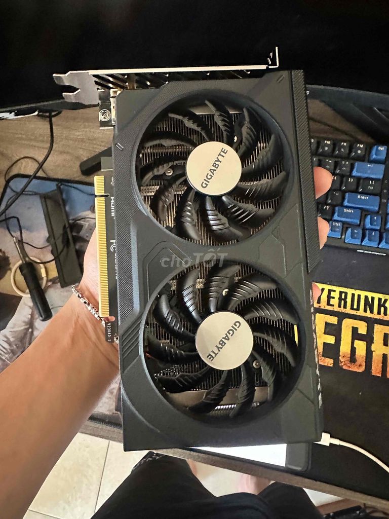 Card đồ họa Gigabyte RTX 4060 còn bh 11/2027. Mua bán Linh kiện (RAM, Card...) tại Huyện Hoài Đức Hà Nội được đăng bởi Comon Bab hình 1