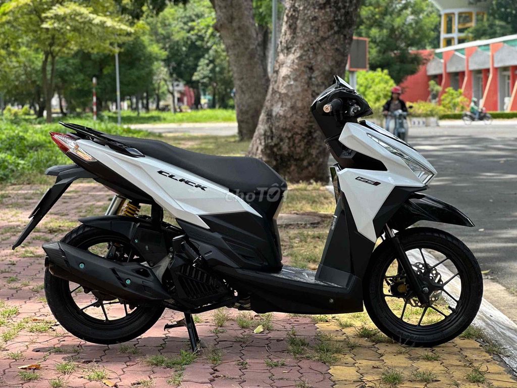 Vario 125 2017, máy zin, xe đẹp BSTP !!!. Mua bán Xe máy tại Quận 12 Tp Hồ Chí Minh được đăng bởi Hoàng Phú hình 1