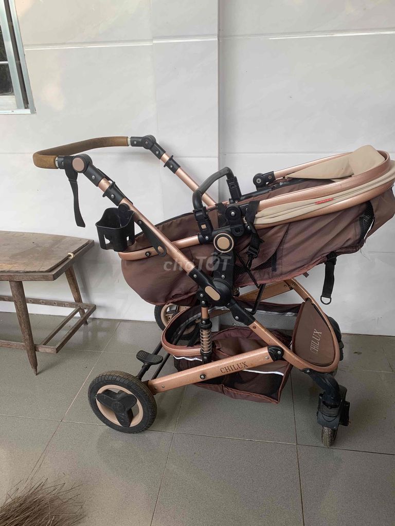 Xe đẩy Chilux Nâu Đã sử dụng. Mua bán Mẹ và bé tại Huyện Cai Lậy Tiền Giang được đăng bởi Ngọc Trân hình 1