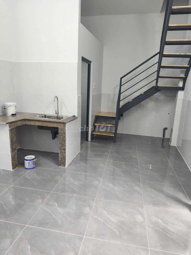 Аренда · 2 комн. · 24 м² · Quận 7, ул. Đường Bùi Văn Ba