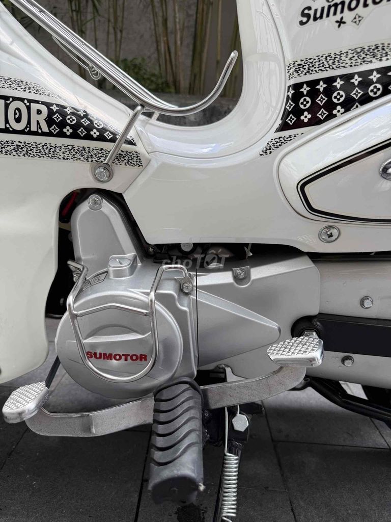 bán lại xe cub sumotor 98% màu trắng. Mua bán Xe máy tại Quận 4 Tp Hồ Chí Minh được đăng bởi Silsil hình 2