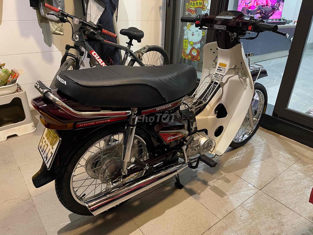 Honda Dream II Таиланд, темно-красный