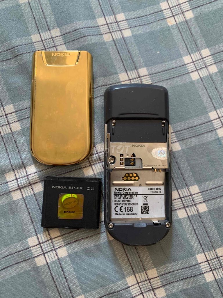 Nokia 8800 Anakin Vàng. Mua bán Điện thoại tại Quận Tân Phú Tp Hồ Chí Minh được đăng bởi VM hình 1