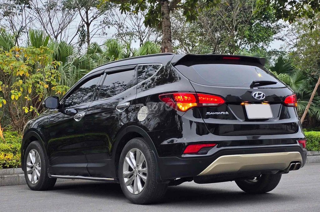 Hyundai Santa Fe 2017 2.4L - 88000 km. Mua bán Ô tô tại Thành phố Thanh Hóa Thanh Hóa được đăng bởi Dũng VA hình 4