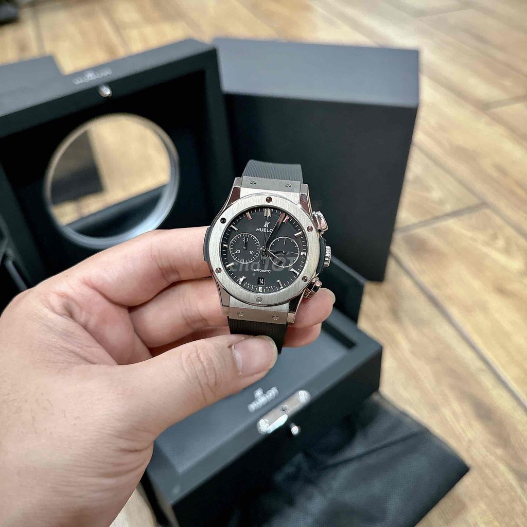 Hublot Classic Chronograph 42mm Black