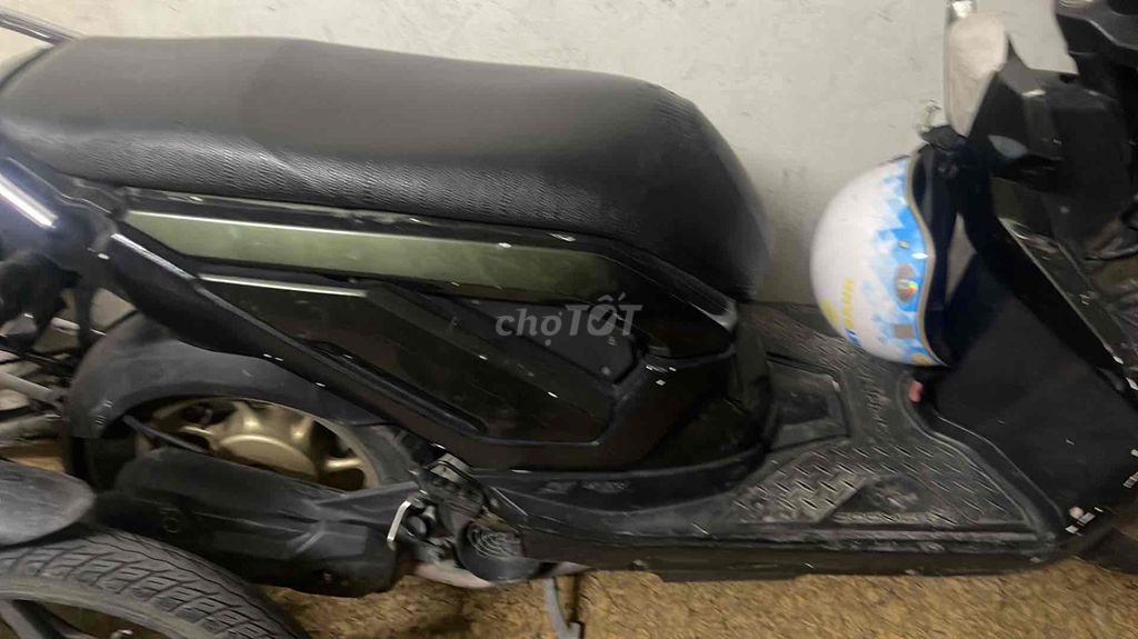 cần bán xe ko sử dụng đên. Mua bán Xe máy tại Quận Hoàng Mai Hà Nội được đăng bởi Huệ hình 1