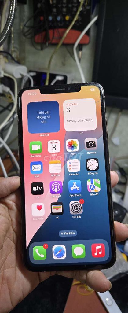 iPhone Xs Max 256GB Việt Nam giá rẻ. Mua bán Điện thoại tại Quận 8 Tp Hồ Chí Minh được đăng bởi Thiên Hòa mobile  hình 1
