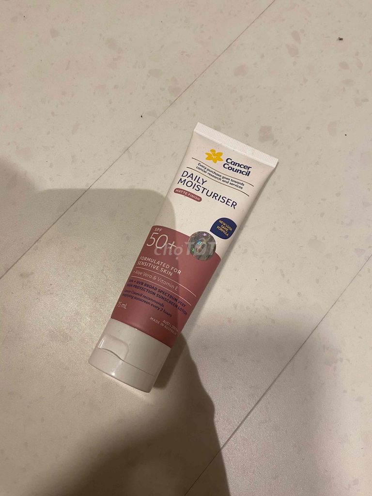 Kem chống nắng Cancer Council 50+. Mua bán Phụ kiện thời trang khác tại Quận 7 Tp Hồ Chí Minh được đăng bởi Linh hình 1