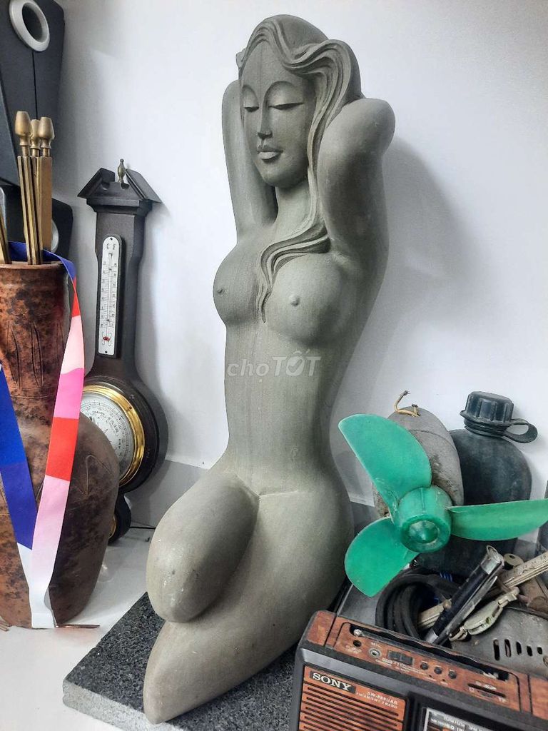 Tượng đá Nữ 60cm x 28cm