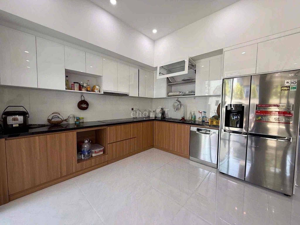Biệt thự 2 tầng hiện đại: đường nguyễn phan chánh