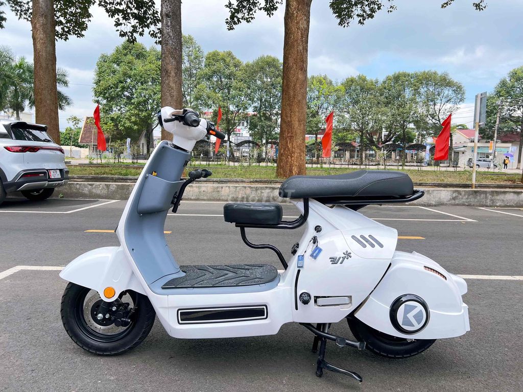 xe đạp điện DK V1 bản pin 60v25a có đăng kiểm. Mua bán Xe điện tại Thành phố Buôn Ma Thuột Đắk Lắk được đăng bởi nguyễn Minh Tú hình 3