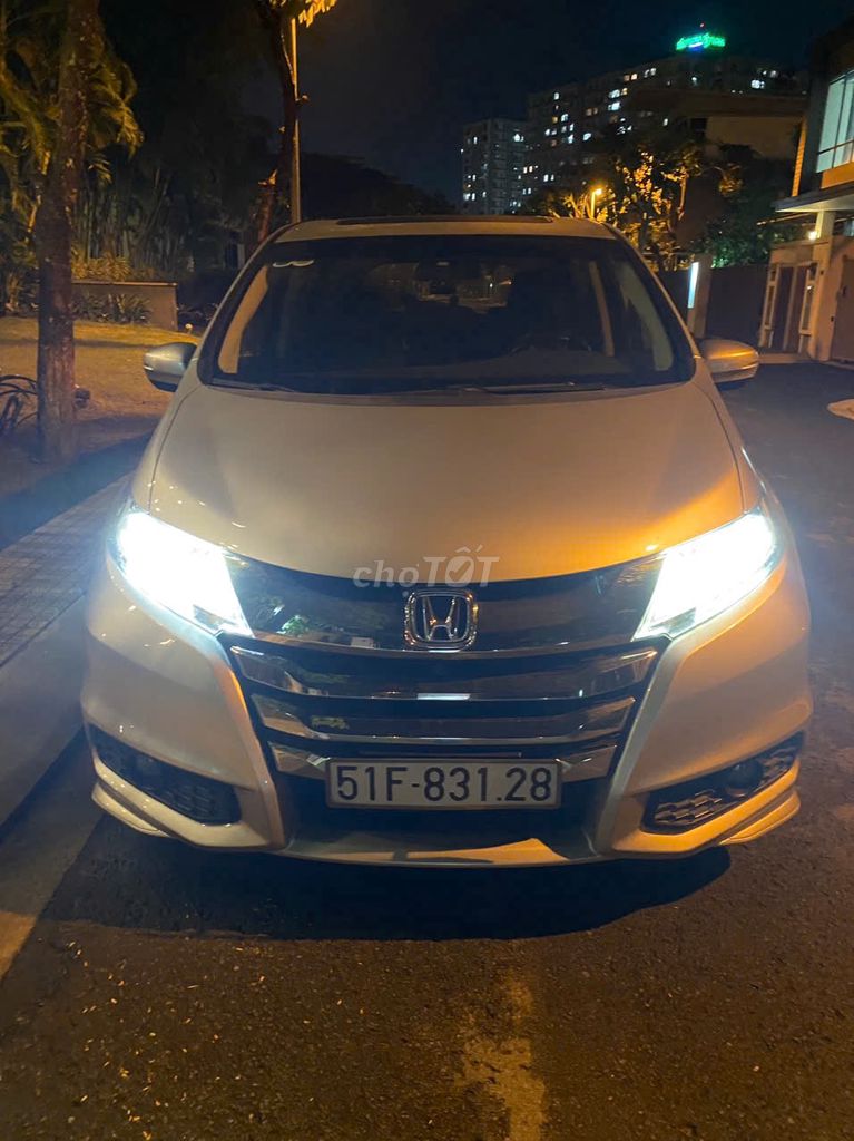 Honda Odyssey 2016 Model 2017, 2.4 CVT, 100.000KM. Mua bán Ô tô tại Quận Tân Bình Tp Hồ Chí Minh được đăng bởi Nguyễn Văn Thanh Quang hình 2