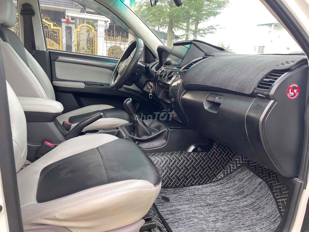 Mitsubishi Pajero Sport 2017 D 4x2 MT - 21000 km. Mua bán Ô tô tại Quận Ngũ Hành Sơn Đà Nẵng được đăng bởi Đặng Minh Tuấn hình 14