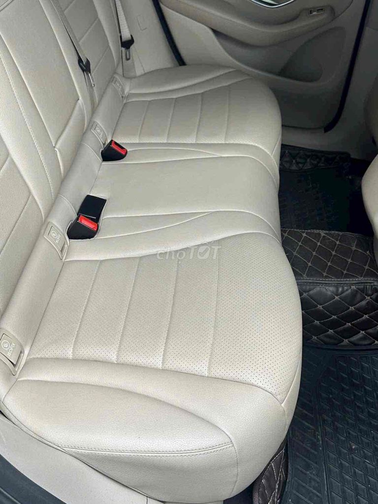 Mercedes-Benz GLC 200 2018 Đen. Mua bán Ô tô tại Quận Nam Từ Liêm Hà Nội được đăng bởi Trường Thịnh Phát autu Quốc Toản hình 4