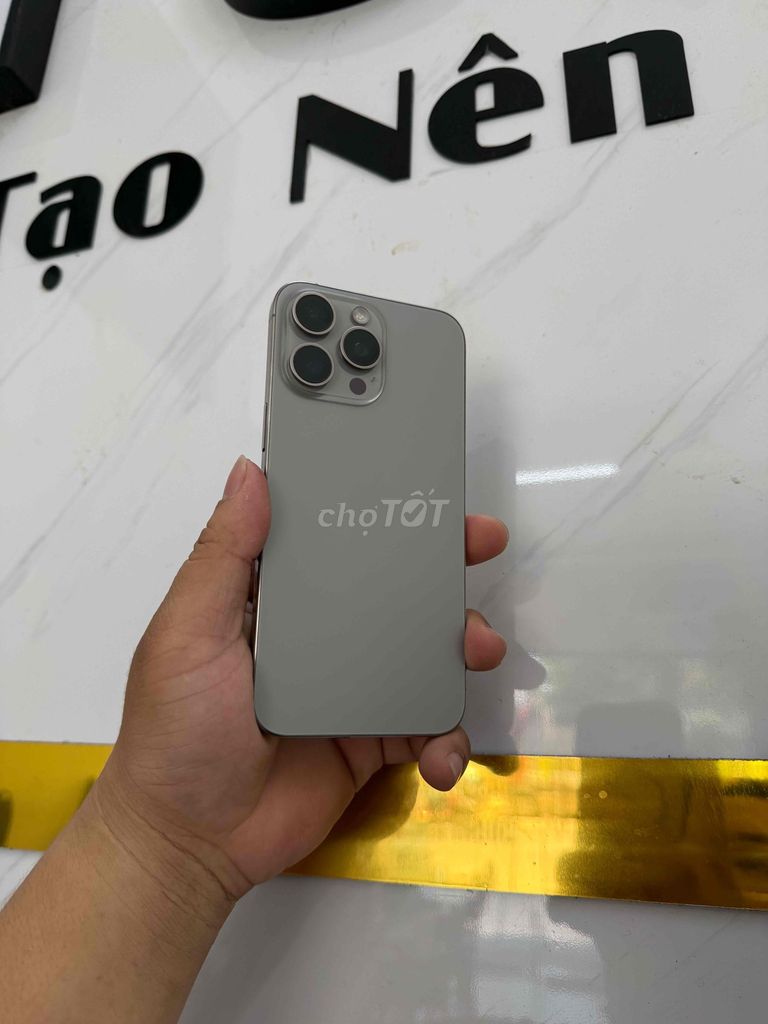 Apple iPhone 15 Pro Max 256GB Titan Đã sử dụng. Mua bán Điện thoại tại Quận Cẩm Lệ Đà Nẵng được đăng bởi Bi hình 1