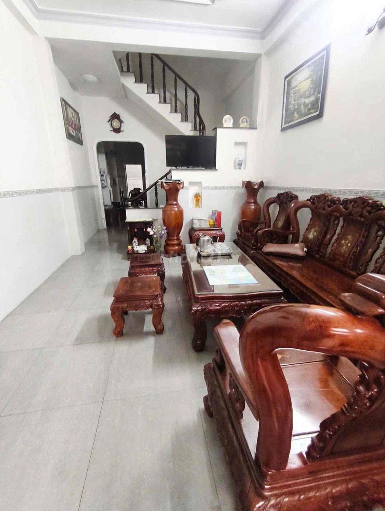 Rent · 4 bd · 72 м² · Quận Tân Bình, ул. Đường Phạm Văn Bạch