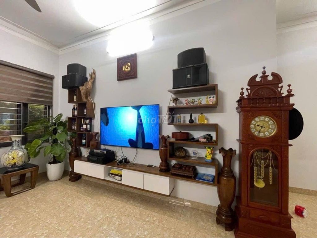 Bán nhà 2 tầng 3 mặt thoáng gần Bạch Đa, Kim Hoa