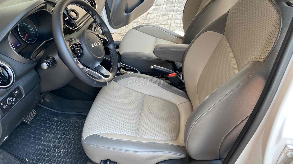 Kia Soluto AT Deluxe 2024 Белый 29.900 км