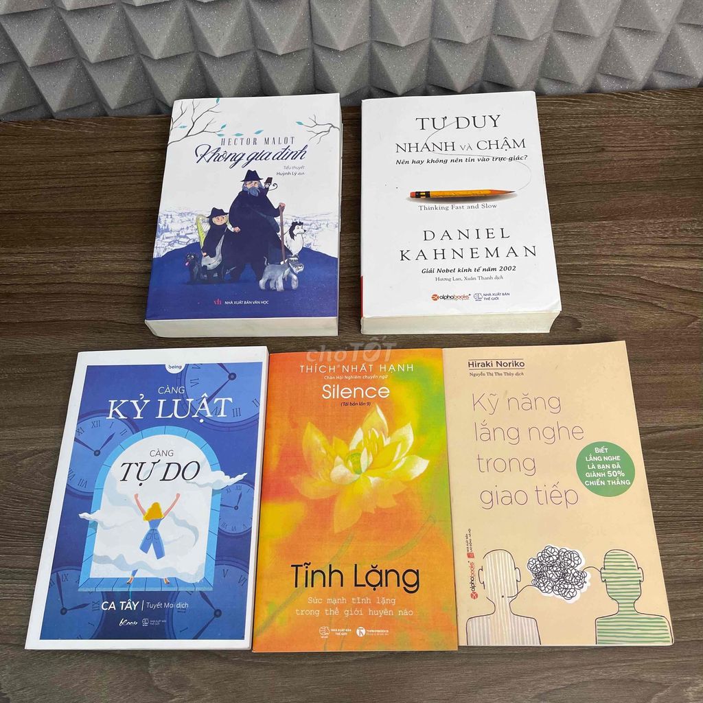 Tặng combo 5 quyển sách cho ai cần. Mua bán Sách tại Quận Bình Thuỷ Cần Thơ được đăng bởi Chọn hình 1