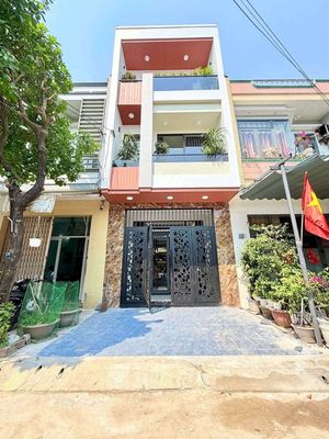 Аренда · 4 комн. · 80 м² · Quận Liên Chiểu, ул. Đường Dương Đức Hiền