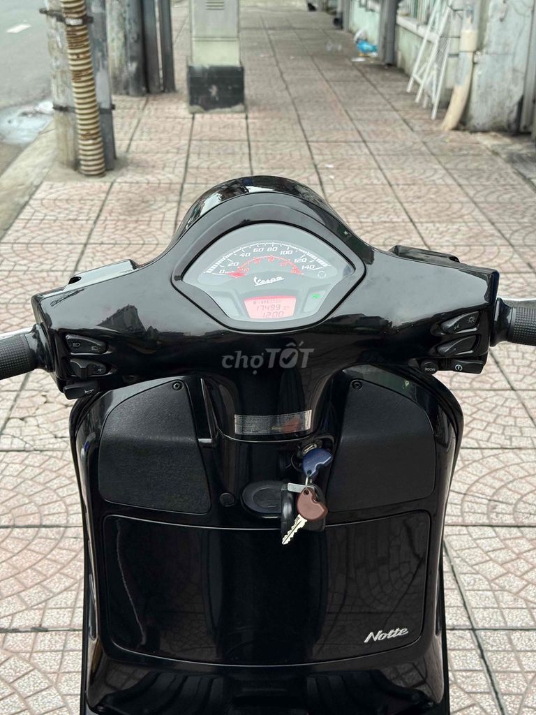 Vespa GTS 300 Abs 2018 chính chủ Tphcm. Mua bán Xe máy tại Quận Phú Nhuận Tp Hồ Chí Minh được đăng bởi VESPA Piaggio Quốc Vương  hình 6