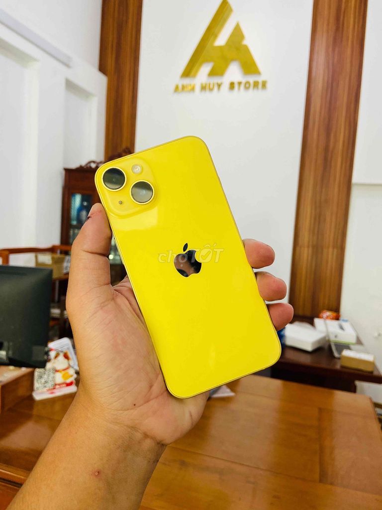 Hiếm 🔥🔥 iPhone 14 Thường 256Gb Vàng zin ốc áp. Mua bán Điện thoại tại Quận Ninh Kiều Cần Thơ được đăng bởi ĐIỆN THOẠI LAPTOP ANH HUY hình 1