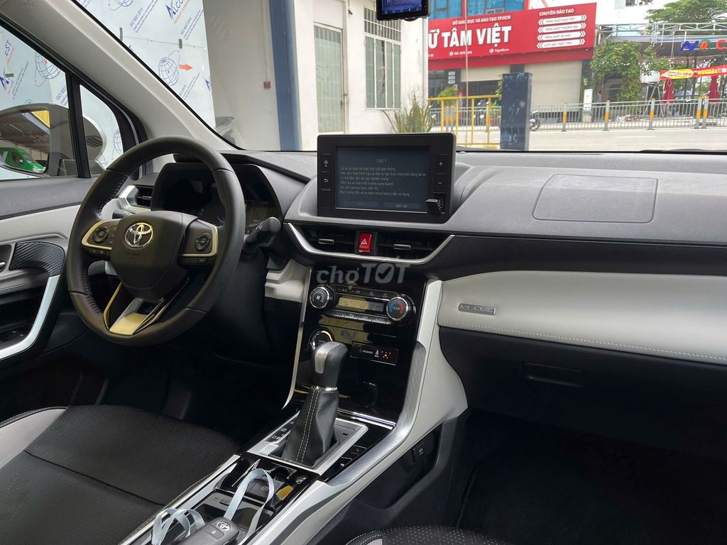 TOYOTA VELOZ CROSS 2022 XE GIA ĐÌNH LƯỚT VAY 75%. Mua bán Ô tô tại Quận Gò Vấp Tp Hồ Chí Minh được đăng bởi Hiếu hình 10