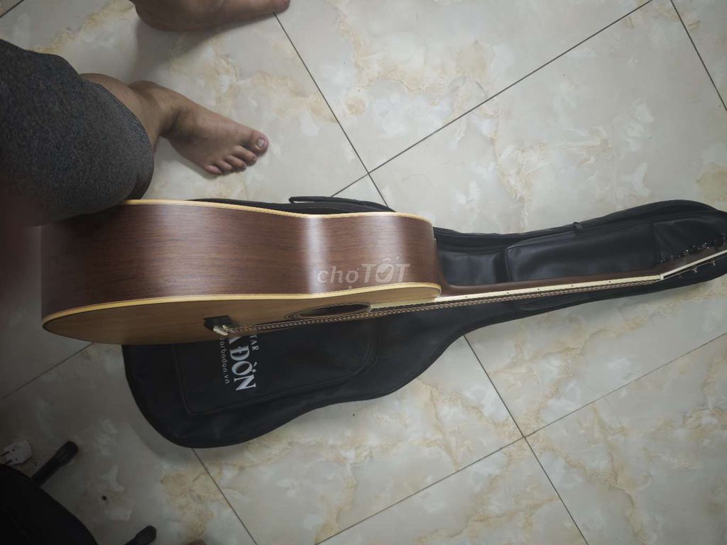 Đàn Guitar Ba Đờn Gỗ Nâu Như mới. Mua bán Nhạc cụ tại Thị xã Tân Uyên Bình Dương được đăng bởi Phong Nguyễn Hoài hình 1
