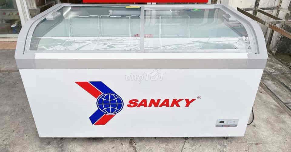 TỦ ĐÔNG MẶT KÍNH CONG SANAKY 808L TIẾT KIỆM ĐIỆN –. Mua bán Tủ lạnh tại Quận Ninh Kiều Cần Thơ được đăng bởi Điện máy giá rẻ CẦN THƠ hình 1