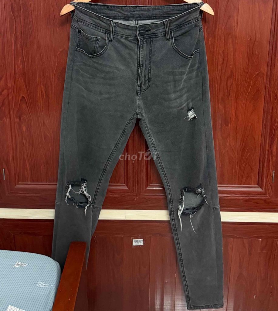 Pass jean nam Mango  xám đen 76-80cm. Mua bán Quần áo tại Thành phố Long Xuyên An Giang được đăng bởi Bùi Gia Bảo  hình 1