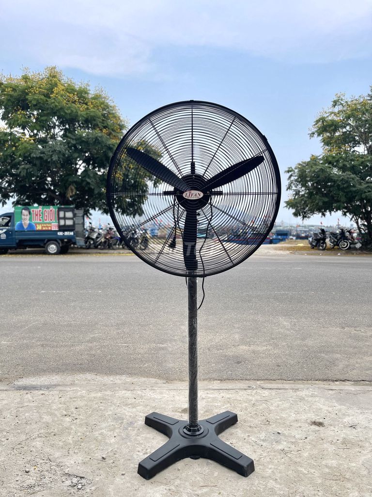 Quạt đứng công nghiệp LIFAN Đen. Mua bán Quạt tại Quận Sơn Trà Đà Nẵng được đăng bởi Thế Giới Đồ Cũ Đà Nẵng hình 1