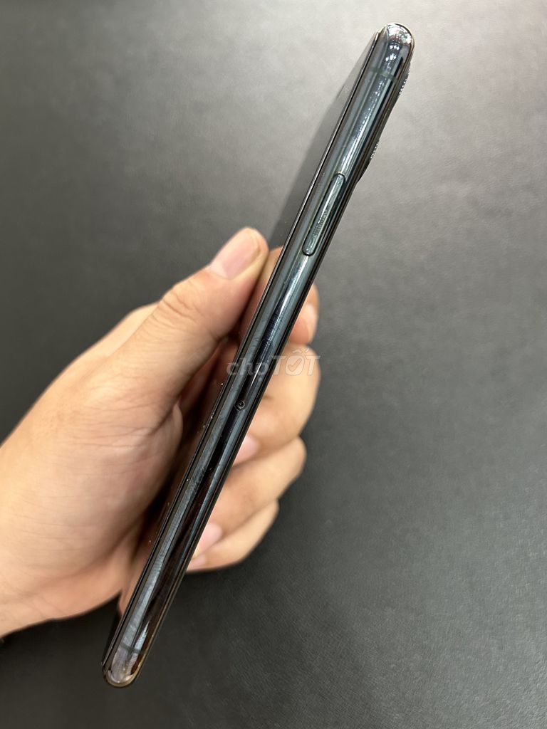 Apple iPhone 11 Pro Max 256GB Xám. Mua bán Điện thoại tại Thành phố Buôn Ma Thuột Đắk Lắk được đăng bởi Nguyễn Hoàng hình 1