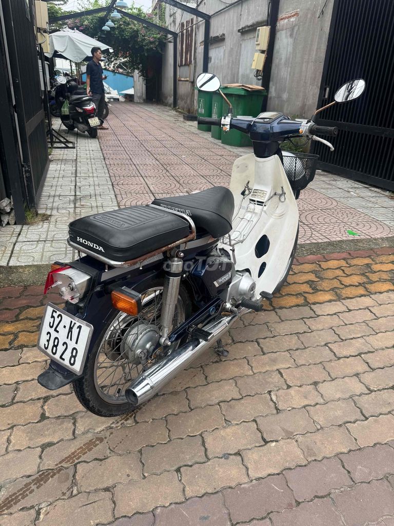 HONDA DH 88 giấy tờ đầy đủ máy ngon. Mua bán Xe máy tại Thành phố Thủ Đức Tp Hồ Chí Minh được đăng bởi Xe Máy Nguyễn Phụng hình 4