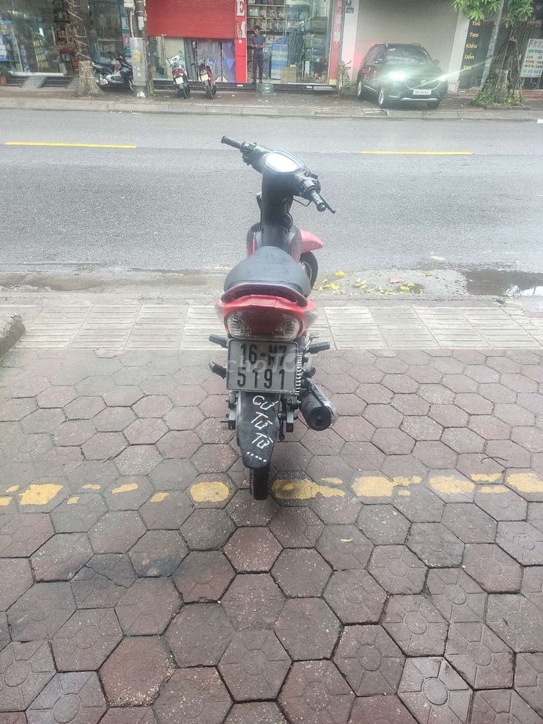 Cần bán xe nhu hình +giấy tờ đầy đủ. Mua bán Xe máy tại Quận Kiến An Hải Phòng được đăng bởi Hà Minh Tuấn hình 3