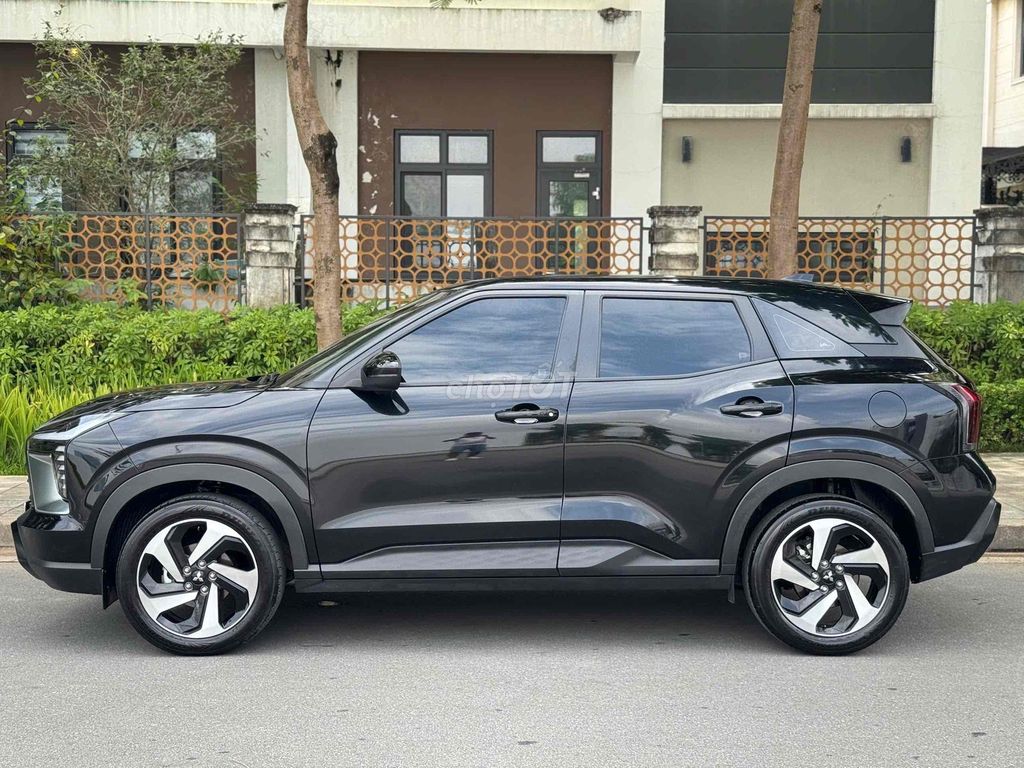 Mitsubishi Xpander 2024 Premium zin 1,6vạn km Mới. Mua bán Ô tô tại Quận Đống Đa Hà Nội được đăng bởi TRUNG HIẾU AUTO hình 7