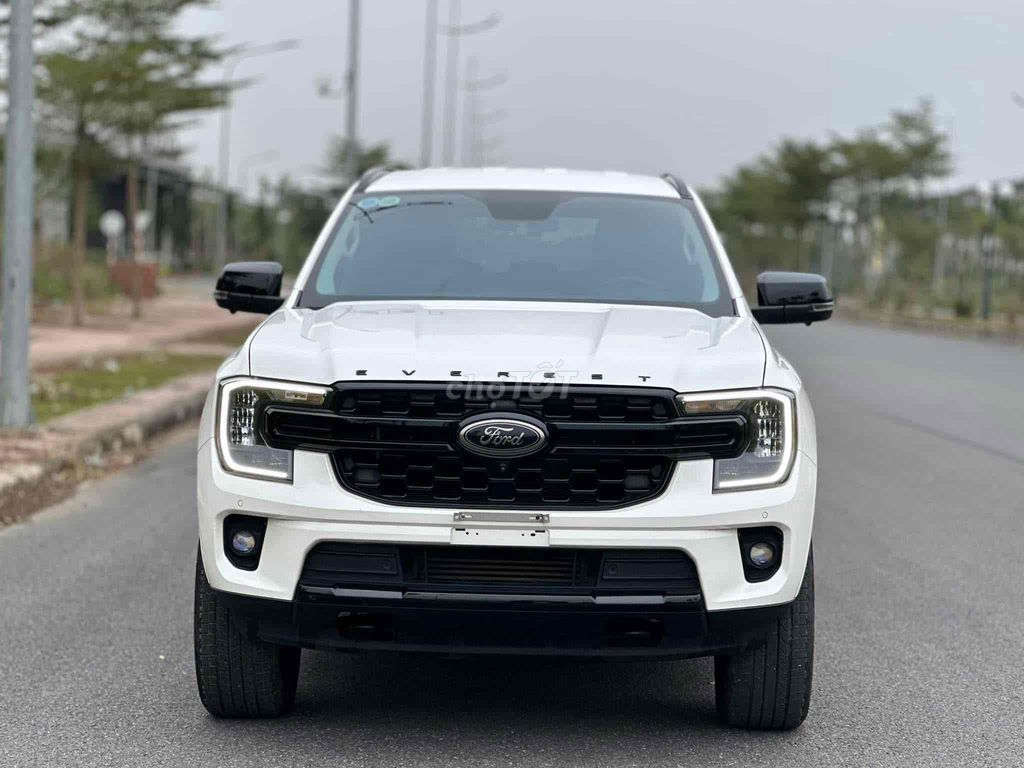 Ford Everest Sport 2.0L 4x2 AT sản xuất 2023